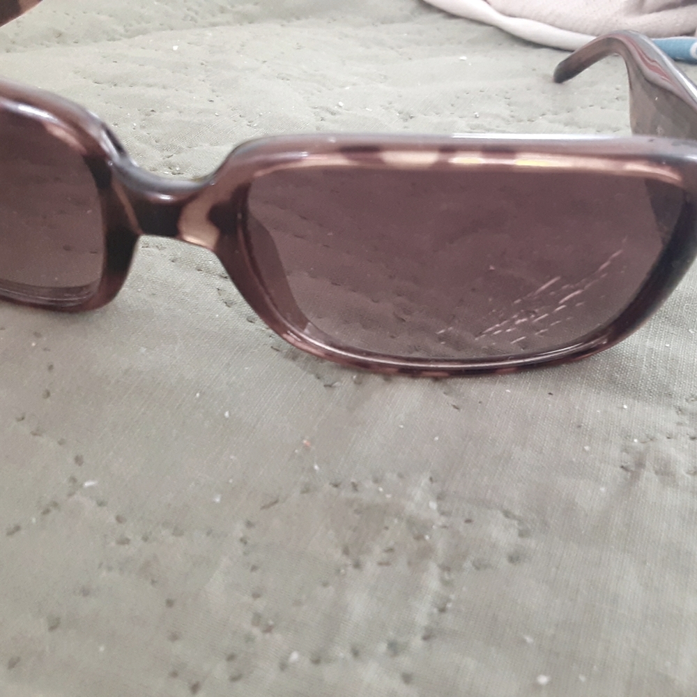 Halston Women's Sunglasses Tortoise Shell